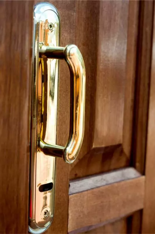 Puerta exterior estilo clásico Mod 105 - Imagen 2